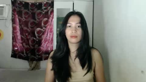 Snapshot of sweet_mariexxo chatting on 04/06/26, 02:42 Marie online show from 04/06/26, 02:42