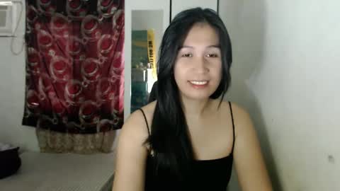 Snapshot of sweet_mariexxo chatting on 04/08/26, 01:27 Marie online show from 04/08/26, 01:27