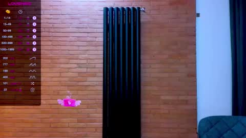 Mia online show from 10/26/25, 04:35