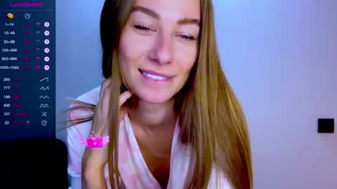 Snapshot of sweet_mia_91 chatting on 06/20/26, 12:08 Mia online show from 06/20/26, 12:08