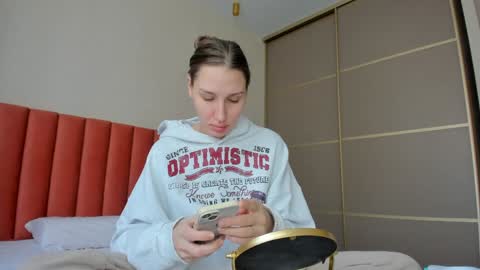 Snapshot of sweet_miss381 chatting on 01/19/25, 04:33 Sofi online show from 01/19/25, 04:33