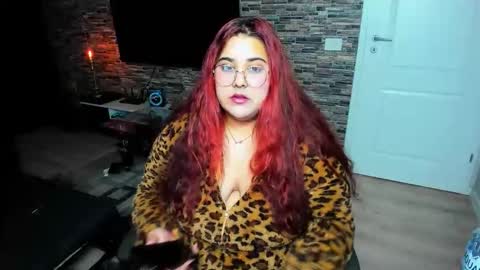 Snapshot of sweet_moommy chatting on 11/20/25, 01:17 sweet_moommy online show from 11/20/25, 01:17