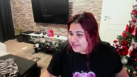 Snapshot of sweet_moommy chatting on 12/14/25, 12:54 sweet_moommy online show from 12/14/25, 12:54