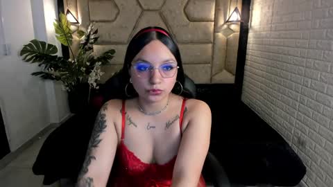 Snapshot of sweet_moon3 chatting on 04/23/26, 09:28 sweet_moon3 online show from 04/23/26, 09:28