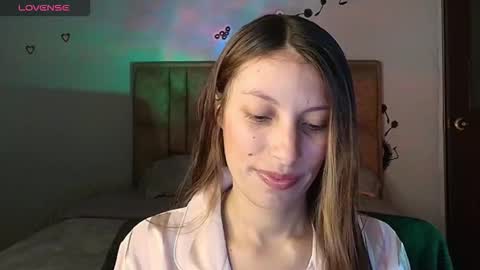 sweet_moon_v_ online show from 01/17/26, 11:52