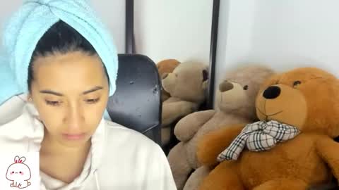 Snapshot of sweet_nhaomy chatting on 09/15/25, 12:27 Nhaomy online show from 09/15/25, 12:27