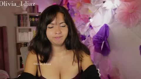 Olivia Diaz  OnlyFans olivia diaz online show from 06/17/26, 02:03