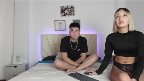 sweet_paradisex5 online show from 10/02/25, 11:50