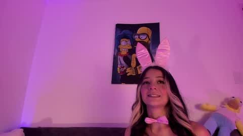 Snapshot of sweet_penny_ chatting on 04/05/26, 11:02 Penny online show from 04/05/26, 11:02