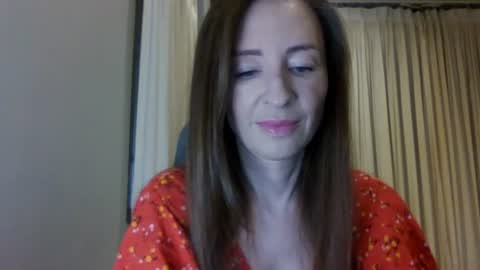 Snapshot of sweet_poeme chatting on 06/16/26, 12:19 sweet_poeme online show from 06/16/26, 12:19