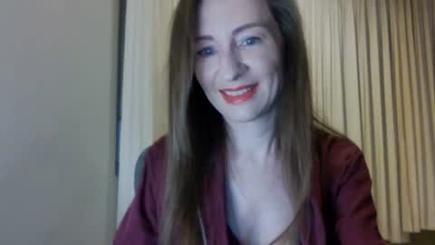 Snapshot of sweet_poeme chatting on 06/21/26, 12:30 sweet_poeme online show from 06/21/26, 12:30