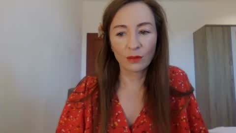 Snapshot of sweet_poeme chatting on 07/19/26, 08:29 sweet_poeme online show from 07/19/26, 08:29