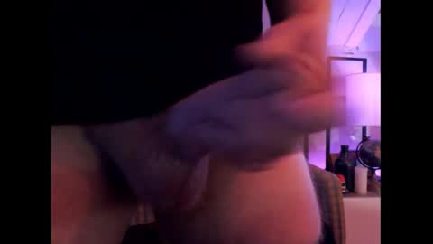 Snapshot of sweet_potato2 chatting on 10/29/25, 06:20 Sweet potato2 online show from 10/29/25, 06:20