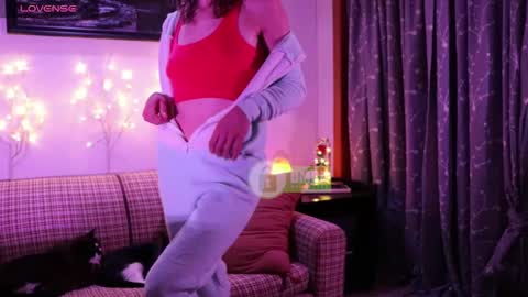 Snapshot of sweet_ramona chatting on 10/22/25, 12:22 Ramona online show from 10/22/25, 12:22