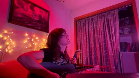 Snapshot of sweet_ramona chatting on 12/19/25, 03:02 Ramona online show from 12/19/25, 03:02