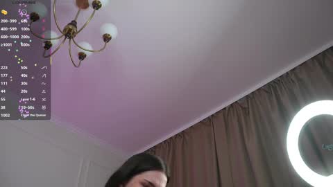 Snapshot of sweet_reverie chatting on 03/28/26, 10:48 Vanessa online show from 03/28/26, 10:48