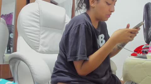 sweet_robyn online show from 12/05/24, 10:12