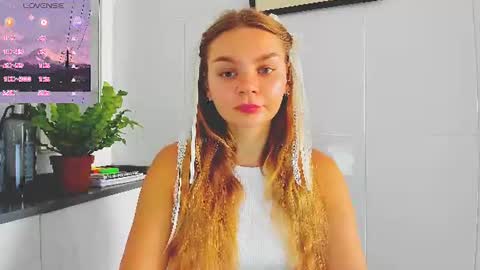Snapshot of sweet_sabriina chatting on 07/07/26, 06:47 Sabina online show from 07/07/26, 06:47