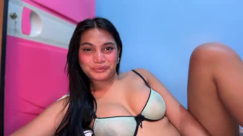 Snapshot of sweet_scarllet12 chatting on 03/20/26, 01:49 SCARLLET online show from 03/20/26, 01:49