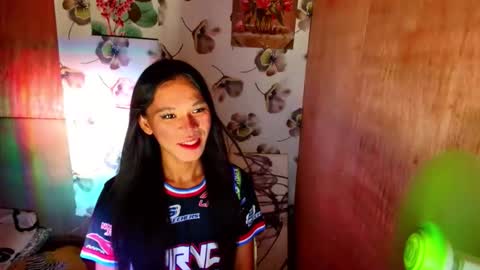 Snapshot of sweet_sexyzhiennexxx chatting on 11/21/25, 10:36 Zhienne online show from 11/21/25, 10:36