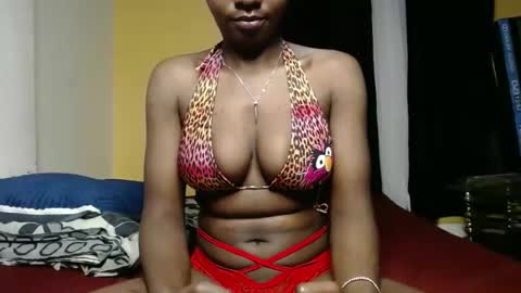 ellanah Tracie online show from 02/22/25, 10:52