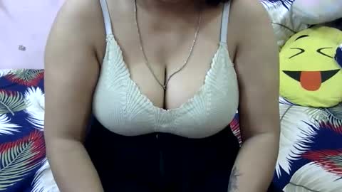 sweet_shivani online show from 05/28/26, 08:44
