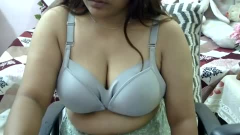 Snapshot of sweet_shivani chatting on 06/25/26, 04:34 sweet_shivani online show from 06/25/26, 04:34