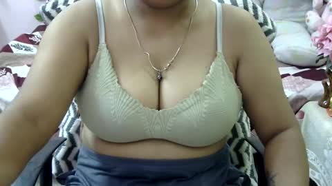 Snapshot of sweet_shivani chatting on 07/12/26, 07:21 sweet_shivani online show from 07/12/26, 07:21
