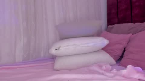 Snapshot of sweet_skiinny chatting on 06/24/26, 12:59 Adeline online show from 06/24/26, 12:59