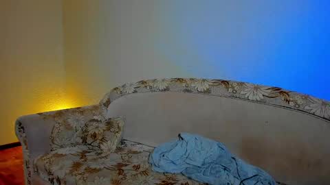 sweet_smith8 online show from 03/12/25, 09:12