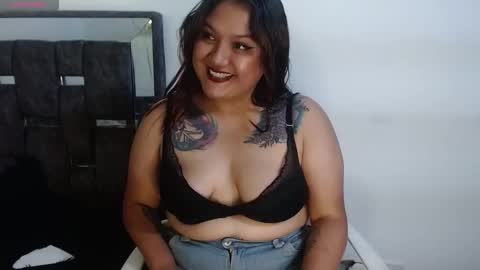 Snapshot of sweet_sofi_p chatting on 11/29/25, 12:02 sofia online show from 11/29/25, 12:02