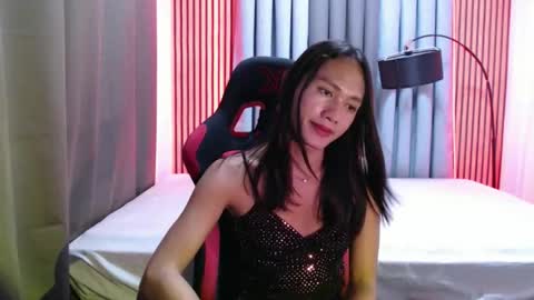 SOFIE online show from 11/25/25, 03:34