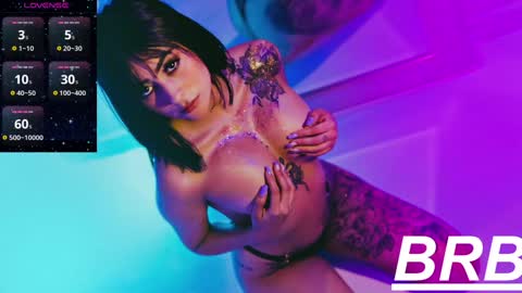 Snapshot of sweet_sophi_ chatting on 12/23/24, 09:40 sophie leone online show from 12/23/24, 09:40