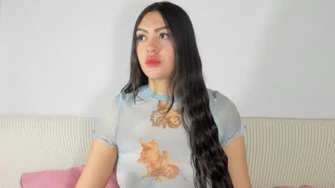 Snapshot of sweet_sophie_7 chatting on 01/21/25, 03:21 sweet_sophie_7 online show from 01/21/25, 03:21