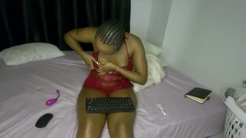 Nina online show from 02/03/26, 06:35