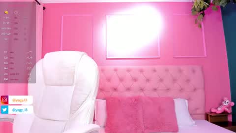 Snapshot of sweet_starxx chatting on 03/01/25, 05:49 Yeileen online show from 03/01/25, 05:49