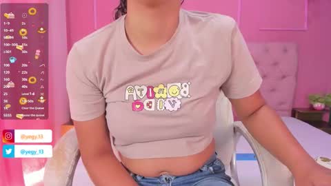 Snapshot of sweet_starxx chatting on 12/17/25, 05:19 Yeileen online show from 12/17/25, 05:19