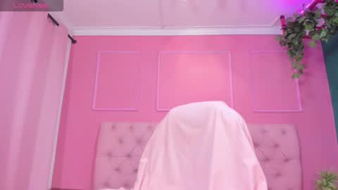 Yeileen online show from 01/31/26, 08:18