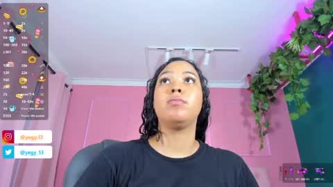Snapshot of sweet_starxx chatting on 05/26/26, 11:01 Yeileen online show from 05/26/26, 11:01