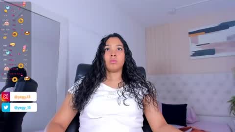 Yeileen online show from 07/30/26, 10:09