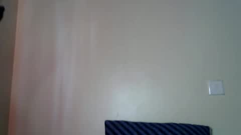 sweet_strawberina online show from 04/08/26, 10:48