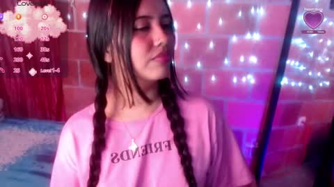 Snapshot of sweet_susy999 chatting on 02/14/25, 08:05 susy 222 online show from 02/14/25, 08:05