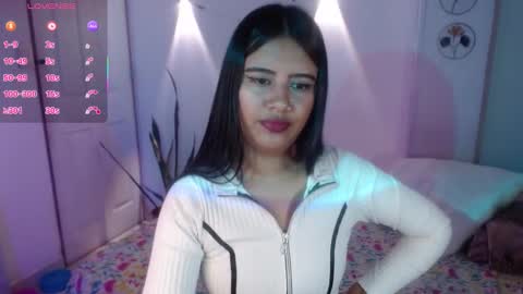 Snapshot of sweet_susy999 chatting on 03/19/26, 02:37 susy 222 online show from 03/19/26, 02:37