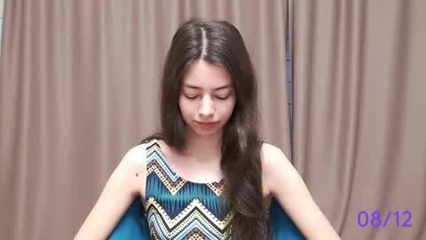 Snapshot of sweet_sweet_angel chatting on 12/08/24, 09:46 Angel online show from 12/08/24, 09:46