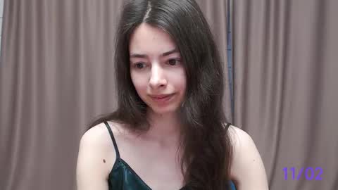 Snapshot of sweet_sweet_angel chatting on 02/11/25, 05:37 Angel online show from 02/11/25, 05:37