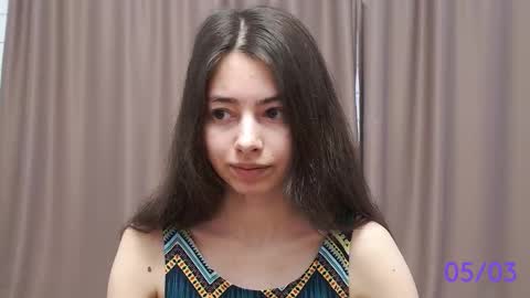 Snapshot of sweet_sweet_angel chatting on 03/05/25, 09:38 Angel online show from 03/05/25, 09:38