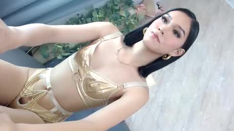 sweet_tatiana28 online show from 11/08/25, 05:29