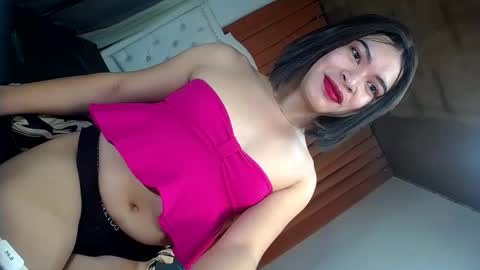 Snapshot of sweet_trexie chatting on 04/11/26, 12:59 sweet_trexie online show from 04/11/26, 12:59