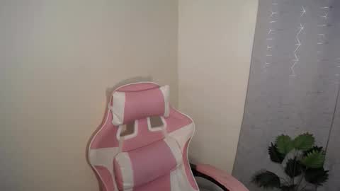 Trisha online show from 12/22/25, 01:35