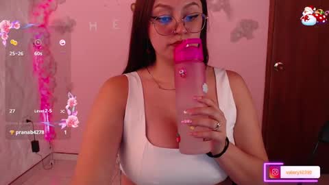 Snapshot of sweet_valery21 chatting on 12/24/24, 03:58 valery online show from 12/24/24, 03:58